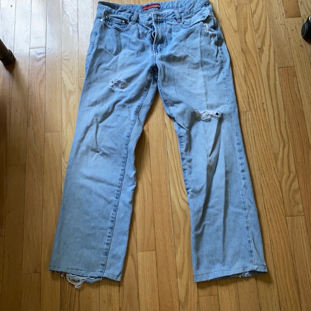 Distressed Men’s Jeans